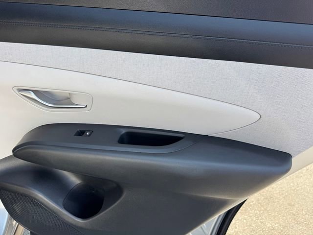 Used 2025 Hyundai Tucson SEL FWD image 9