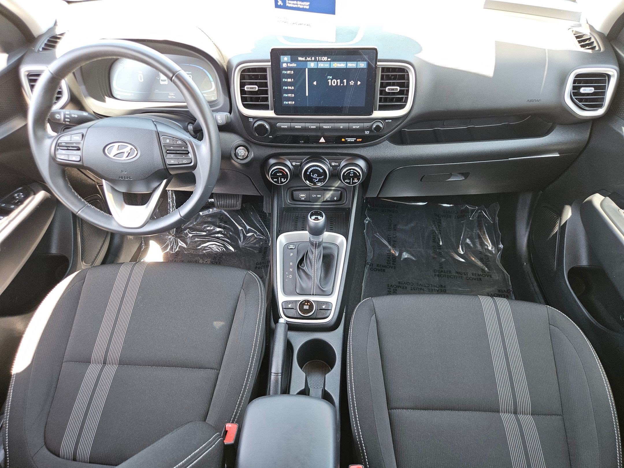 Certified 2026 Hyundai Venue SEL FWD image 21