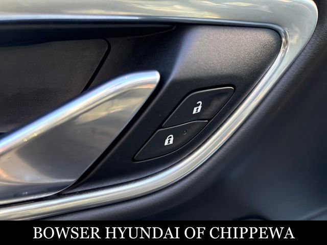 Used 2021 Chevrolet Tahoe LT w/ LT Signature Package AWD/4WD image 22