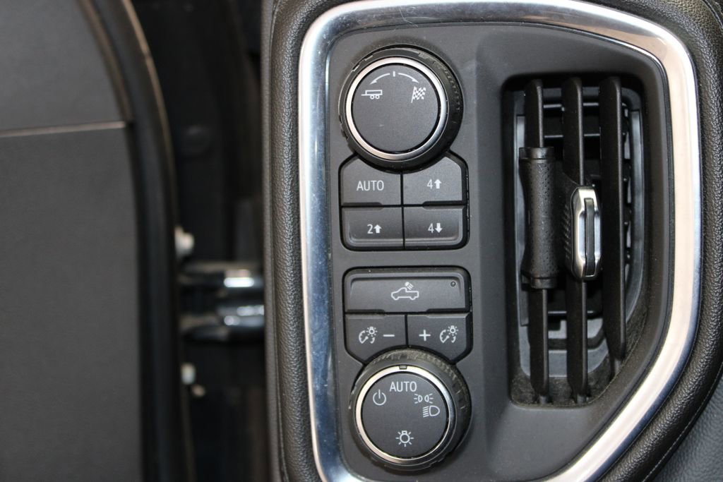 Used 2019 Chevrolet Silverado 1500 LT w/ Texas Edition AWD/4WD image 24