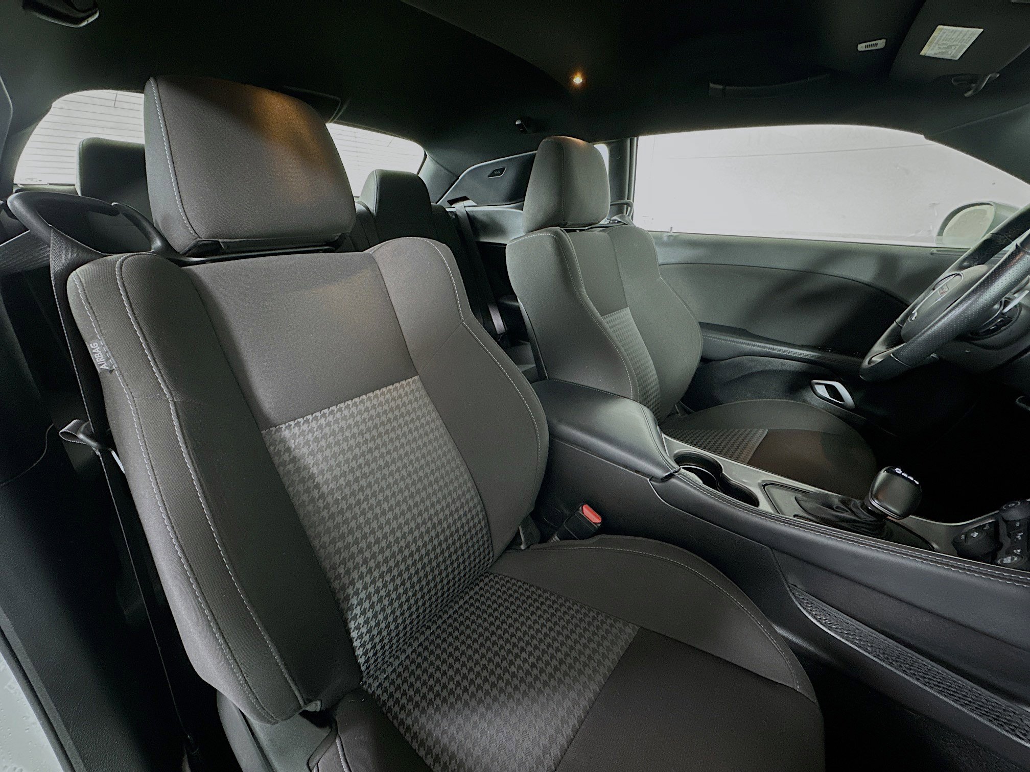 Used 2022 Dodge Challenger GT image 25