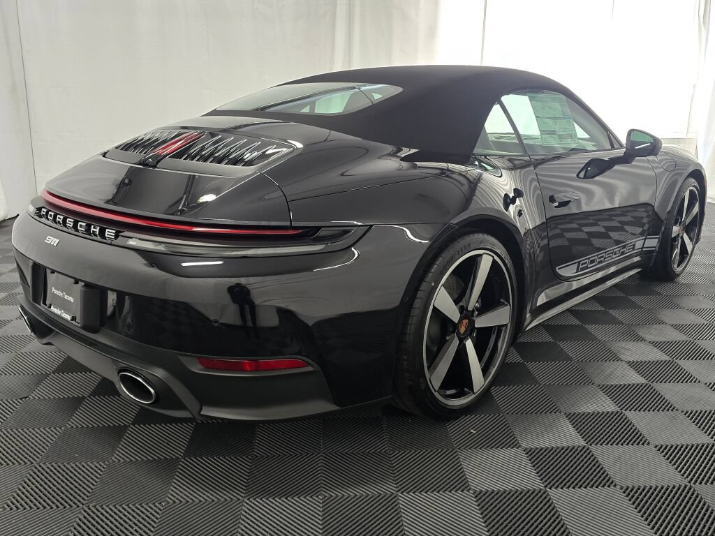 New 2026 Porsche 911 Carrera RWD image 7