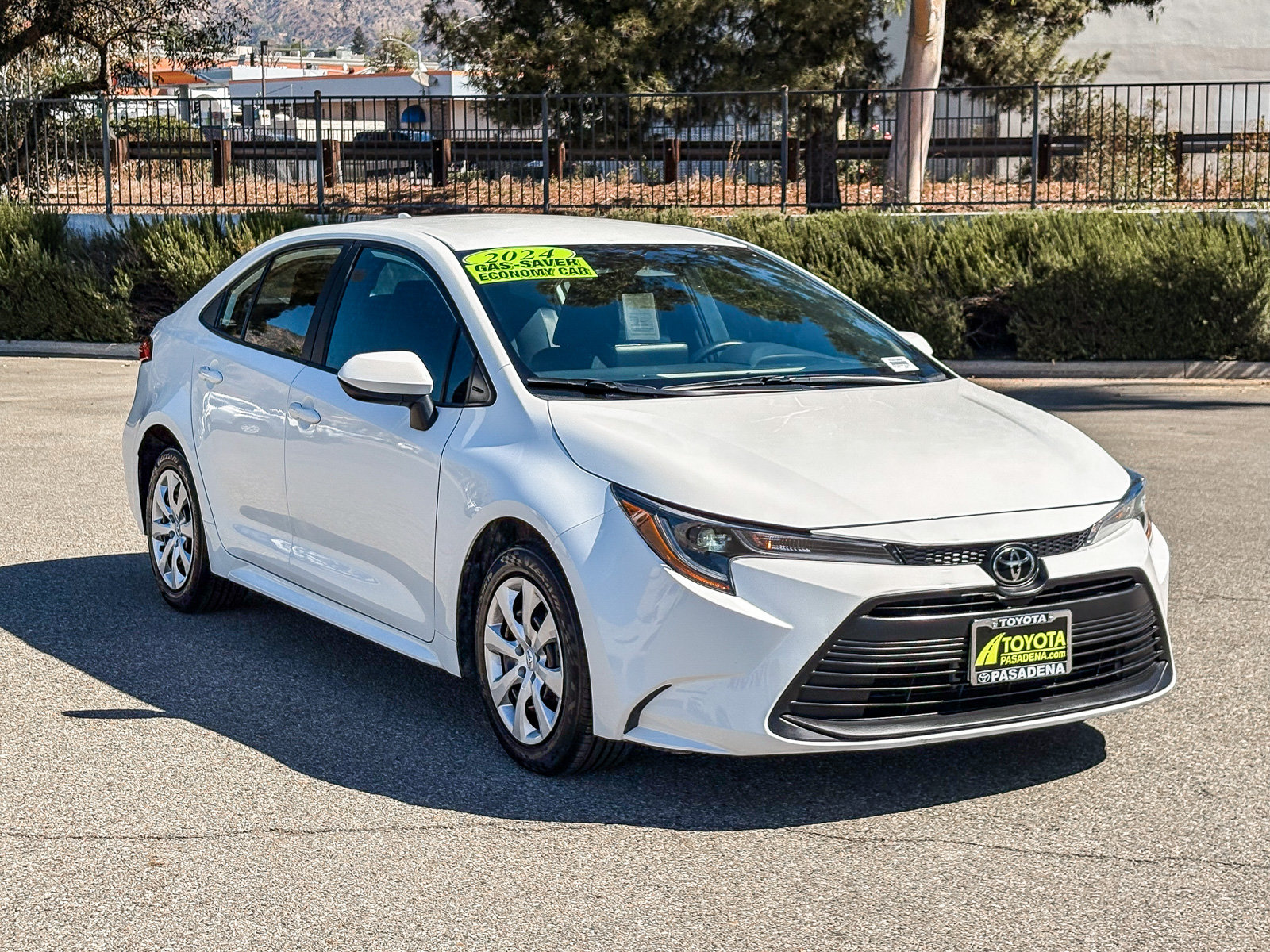 Used 2024 Toyota Corolla LE FWD image 3