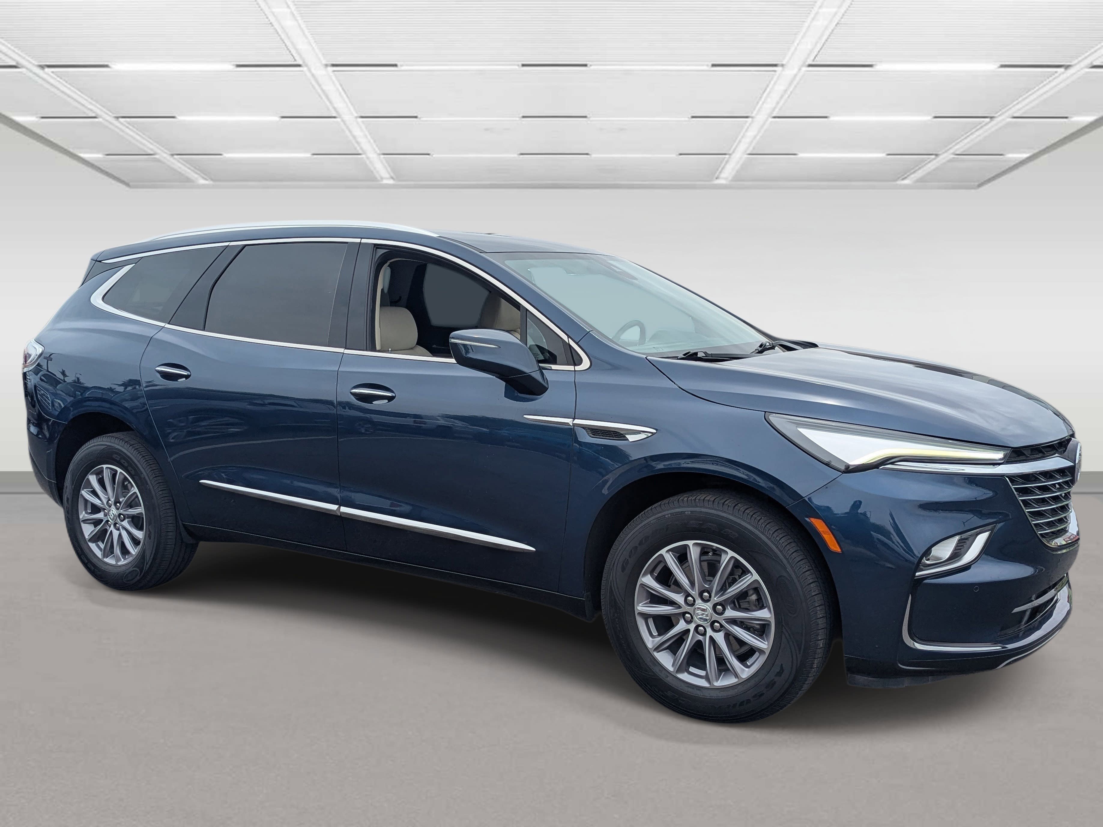 Used 2023 Buick Enclave Essence FWD image 7