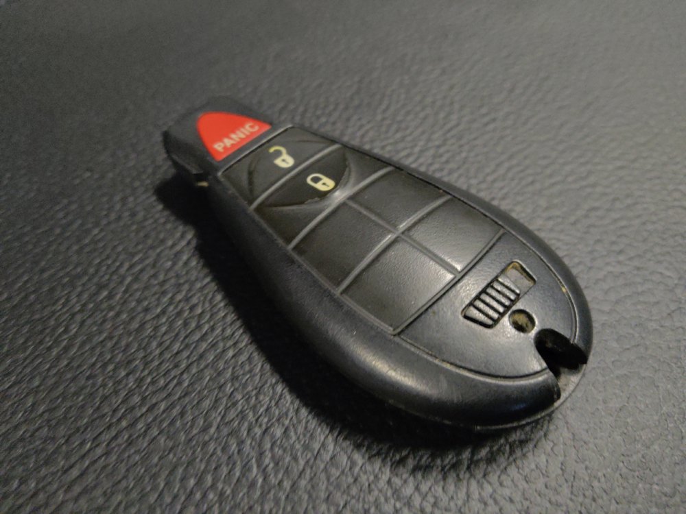 Used 2021 Jeep Cherokee Latitude FWD image 32