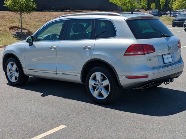 Used 2014 Volkswagen Touareg TDI image 6