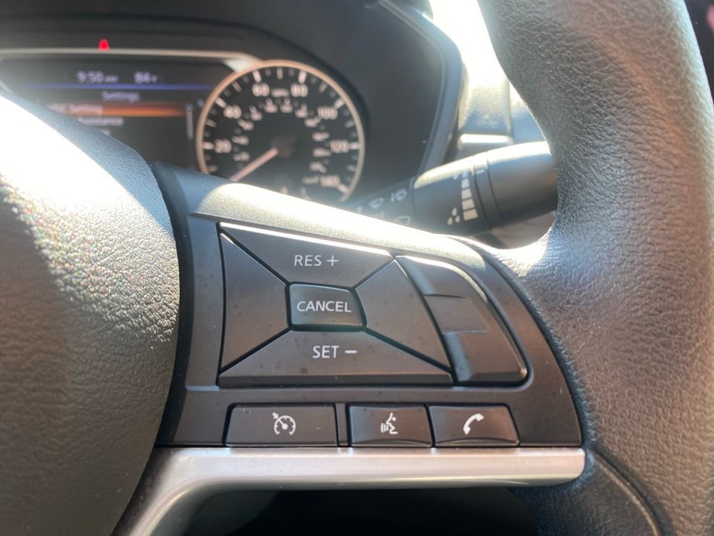 Used 2025 Nissan Altima 2.5 SV FWD image 22