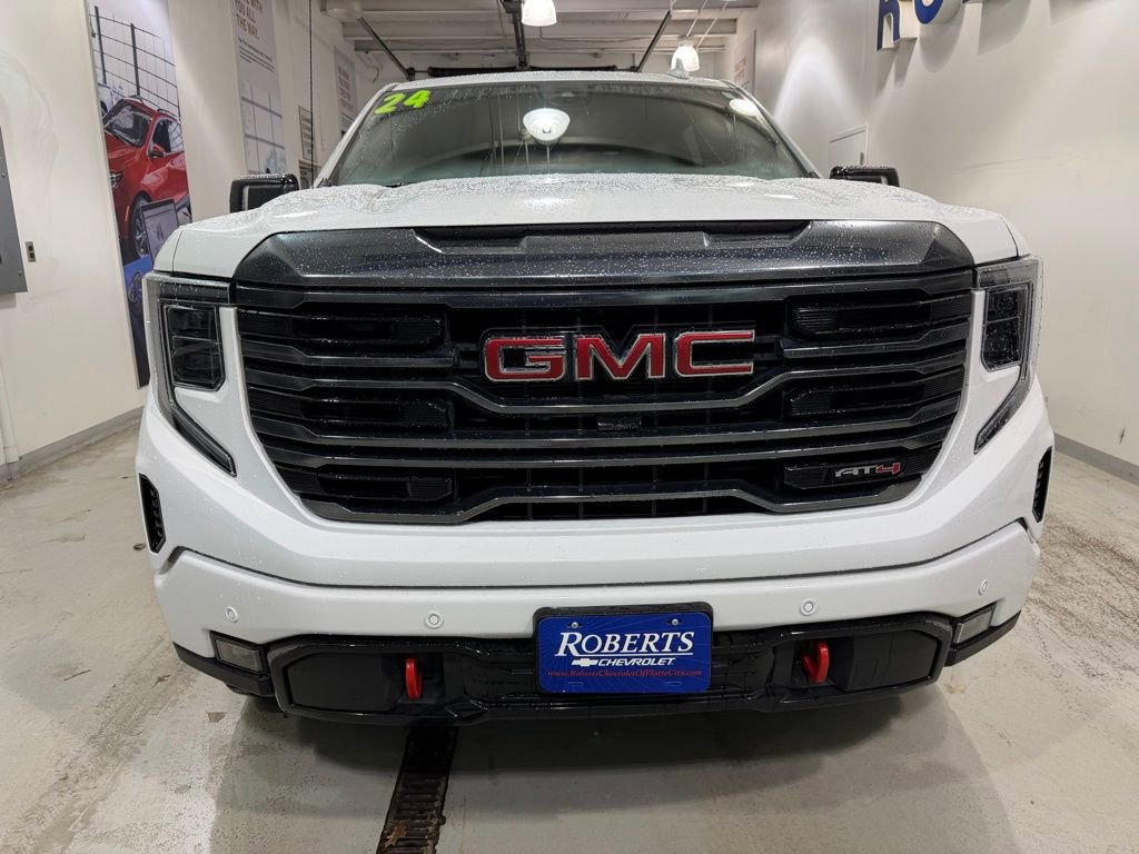 Used 2024 GMC Sierra 1500 AT4 w/ Technology Package image 12