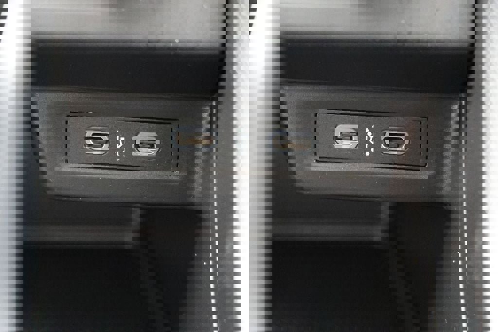 Used 2024 Volkswagen Jetta S image 24