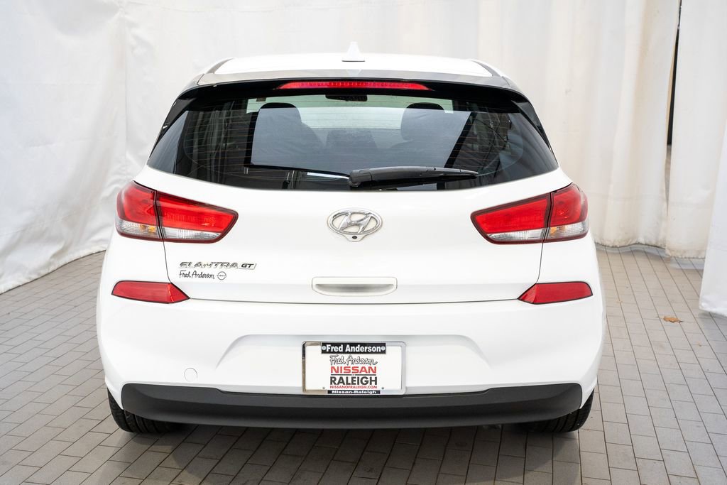Used 2018 Hyundai Elantra GT image 5