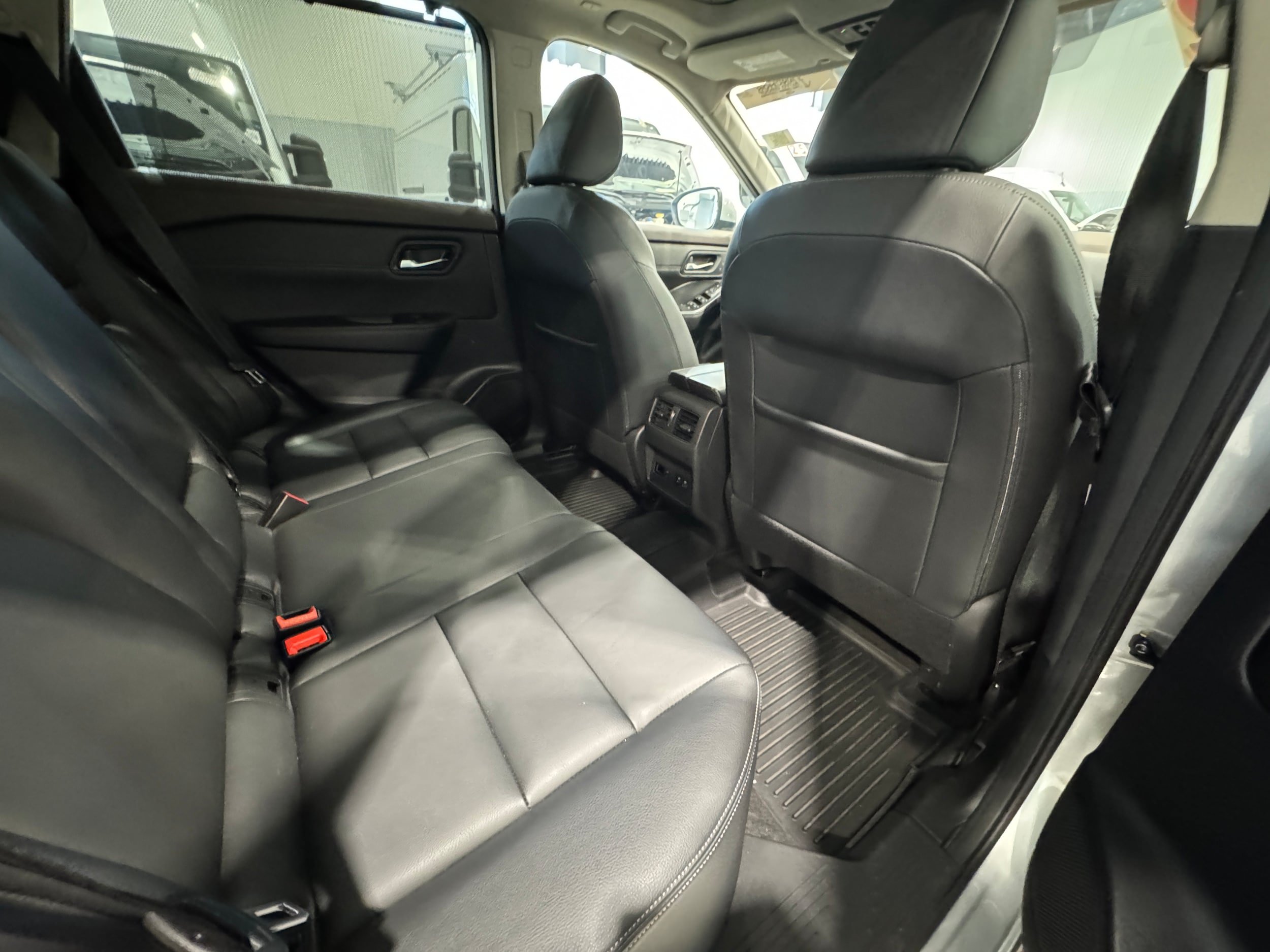 Used 2022 Nissan Rogue SL w/ SL Premium Package AWD/4WD image 11