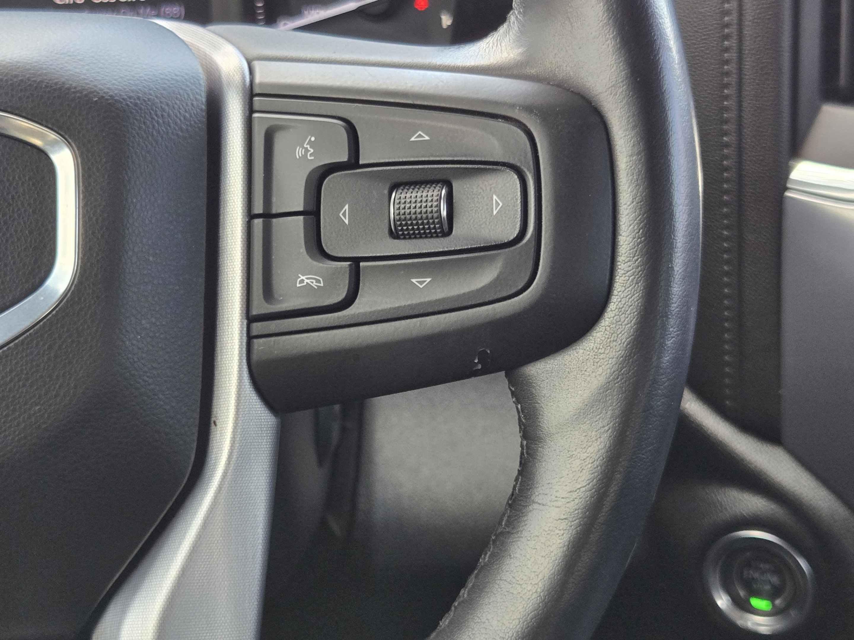 Used 2020 GMC Sierra 2500 SLE w/ SLE Value Package; AWD/4WD image 26