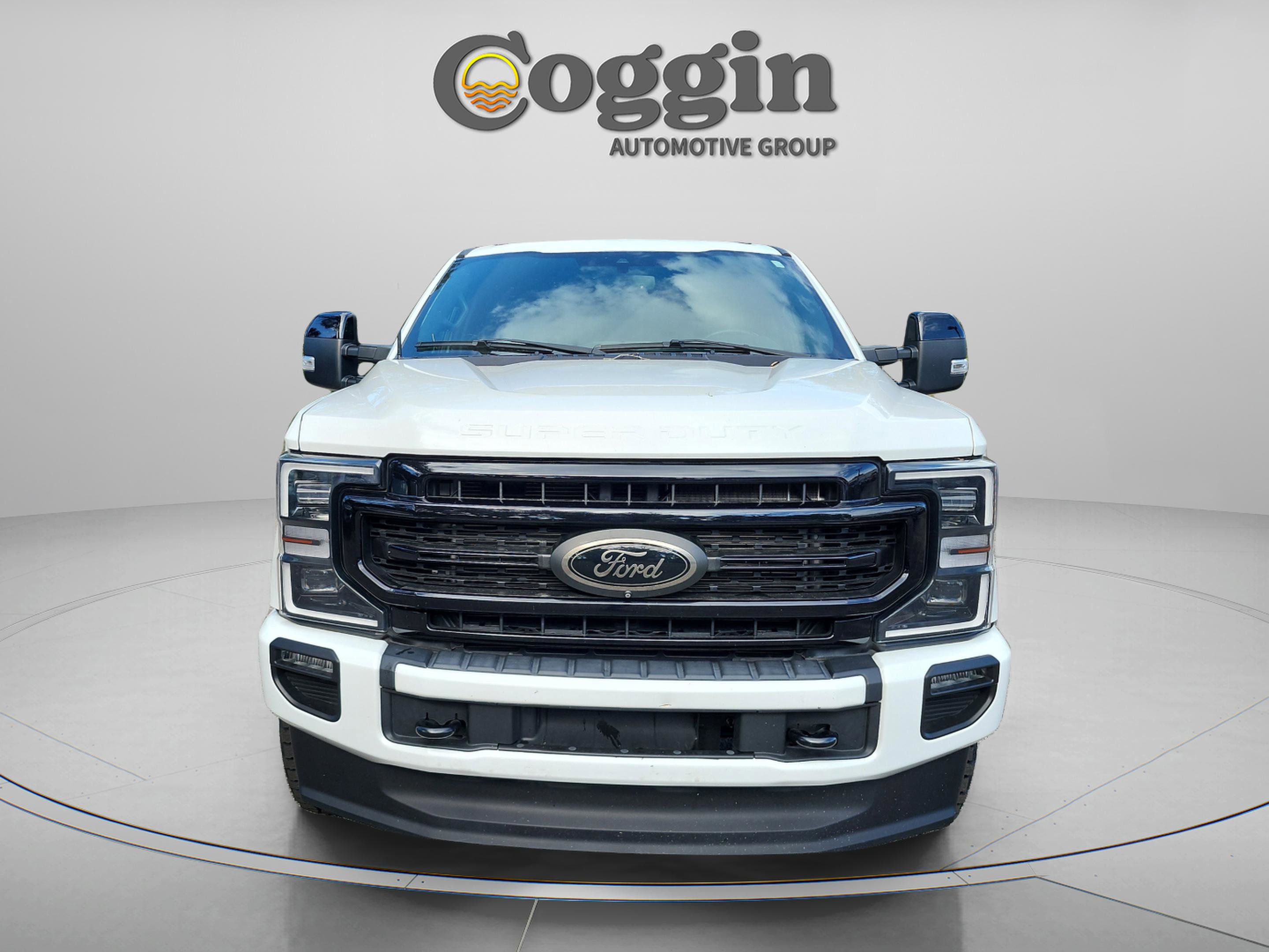 Used 2022 Ford F250 Lariat w/ Black Appearance Package image 9