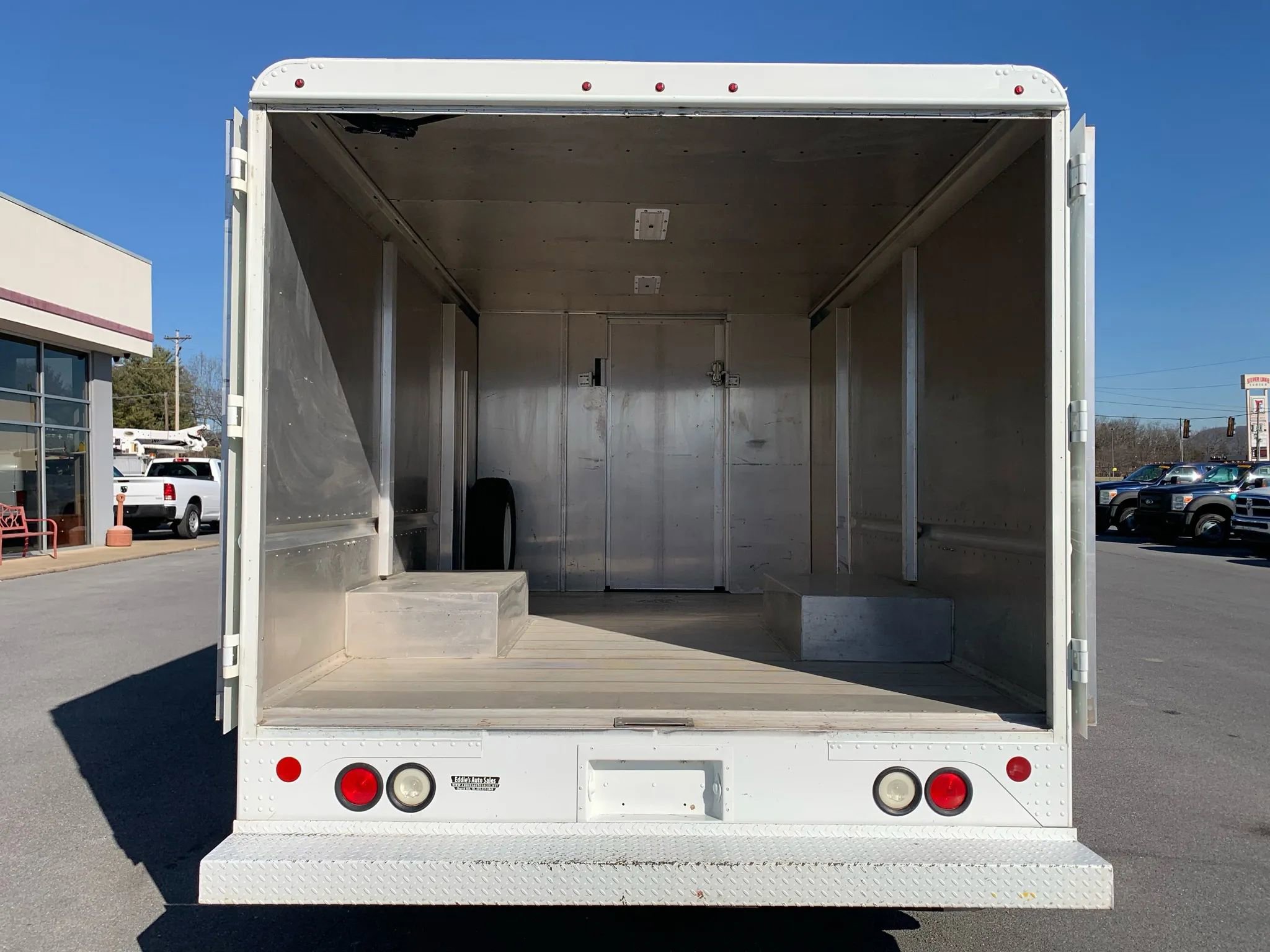 Used 2014 Ford E-350 and Econoline 350 XL w/ A/C Prep Package image 19