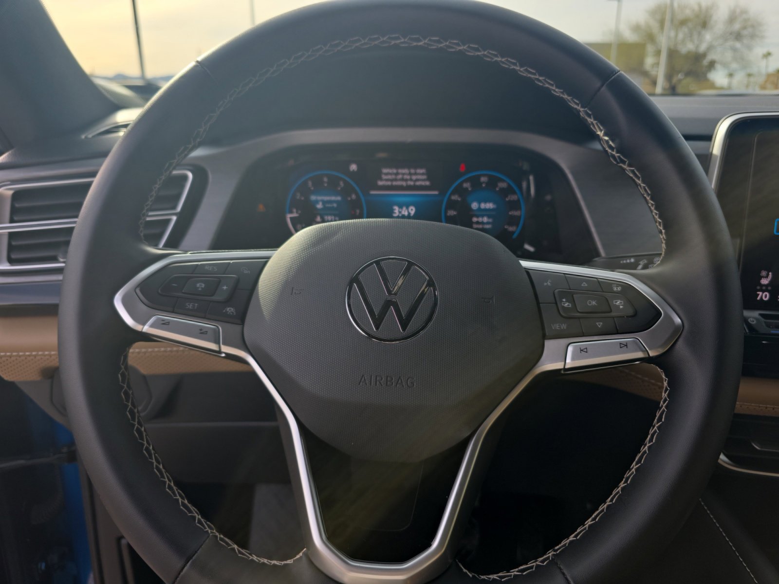 Certified 2024 Volkswagen Atlas Cross Sport SE image 9