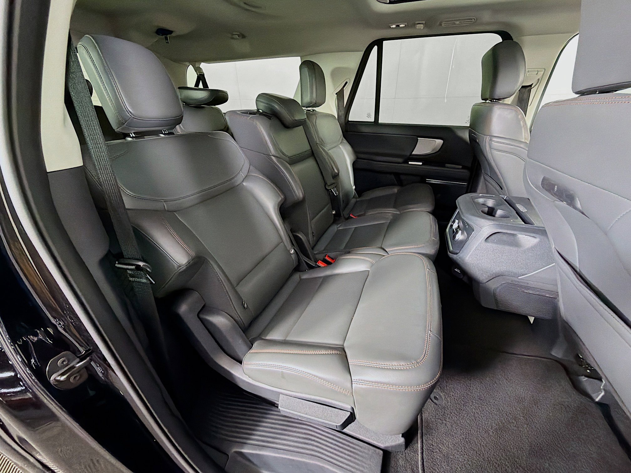 Used 2025 Ford Expedition Max Active image 30