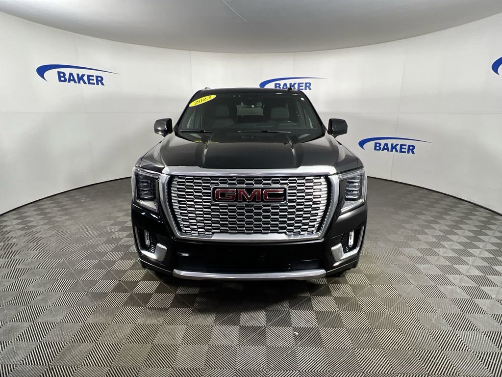Used 2023 GMC Yukon Denali AWD/4WD image 3