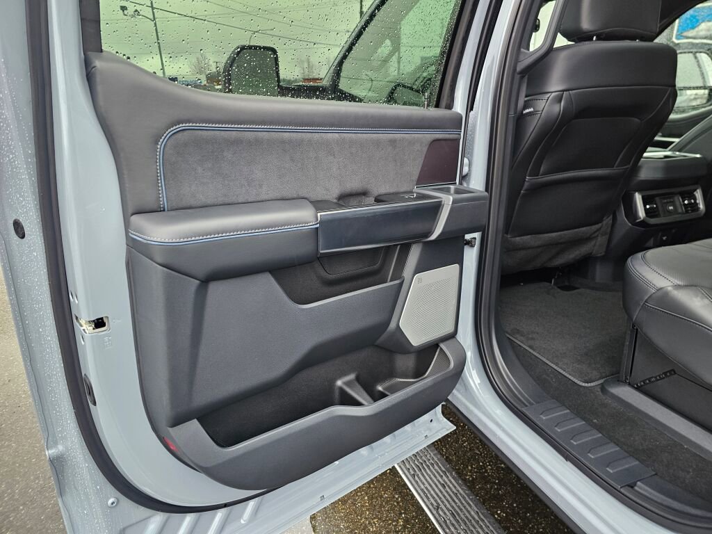 New 2026 Ford F250 Platinum image 8