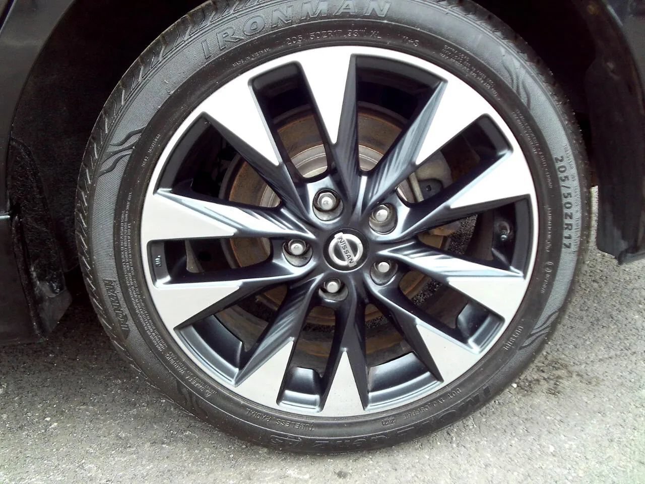Used 2019 Nissan Sentra SR FWD image 10