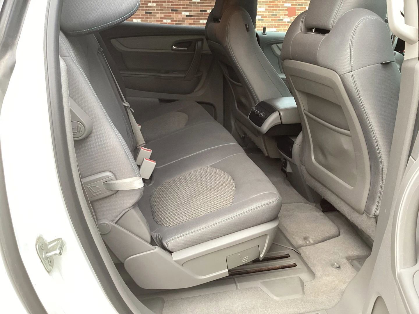 Used 2015 Chevrolet Traverse LT w/ Style and Technology Package image 14