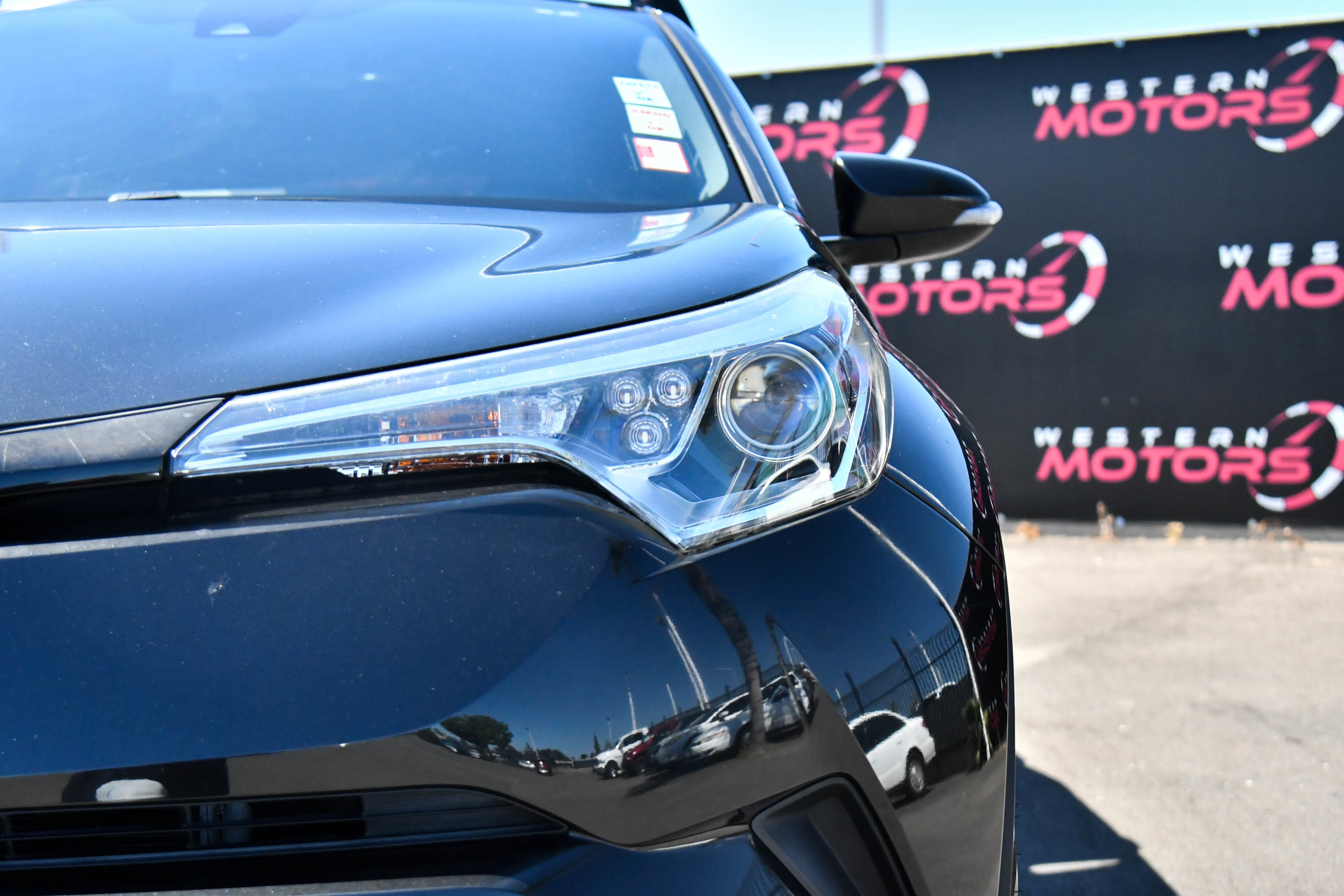 Used 2019 Toyota C-HR LE image 11