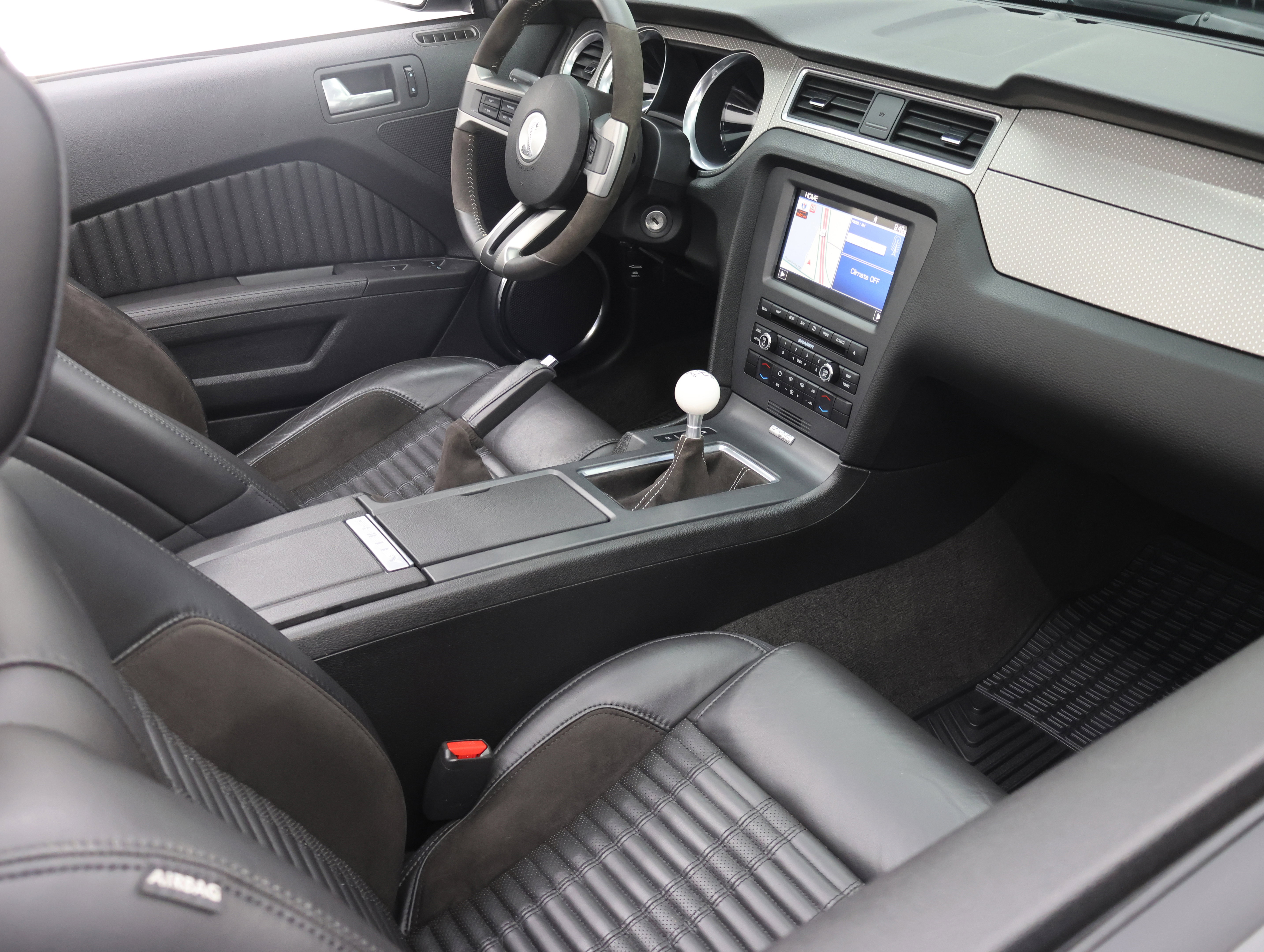 Used 2011 Ford Mustang Shelby GT500 w/ SVT Performance Pkg RWD image 57