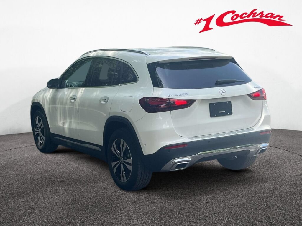 New 2026 Mercedes-Benz GLA 250 4MATIC image 9