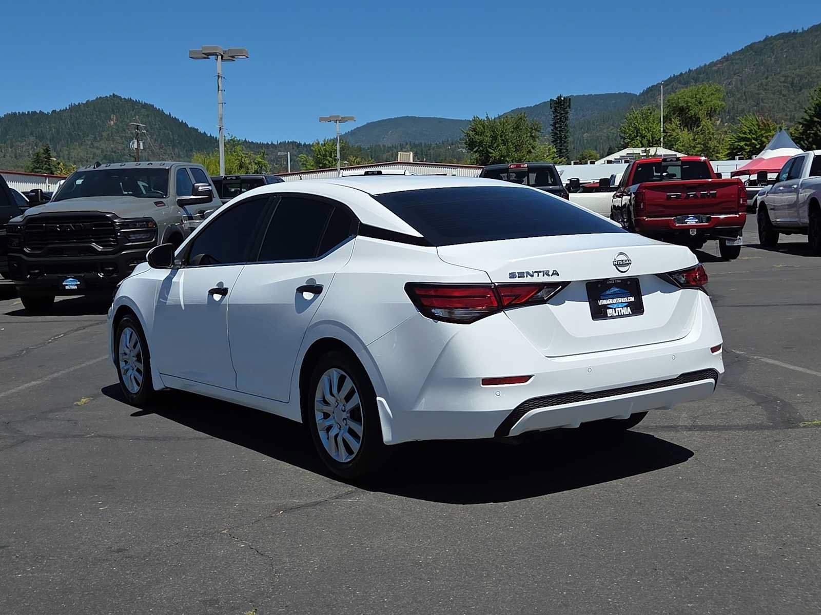 Used 2025 Nissan Sentra S FWD image 12