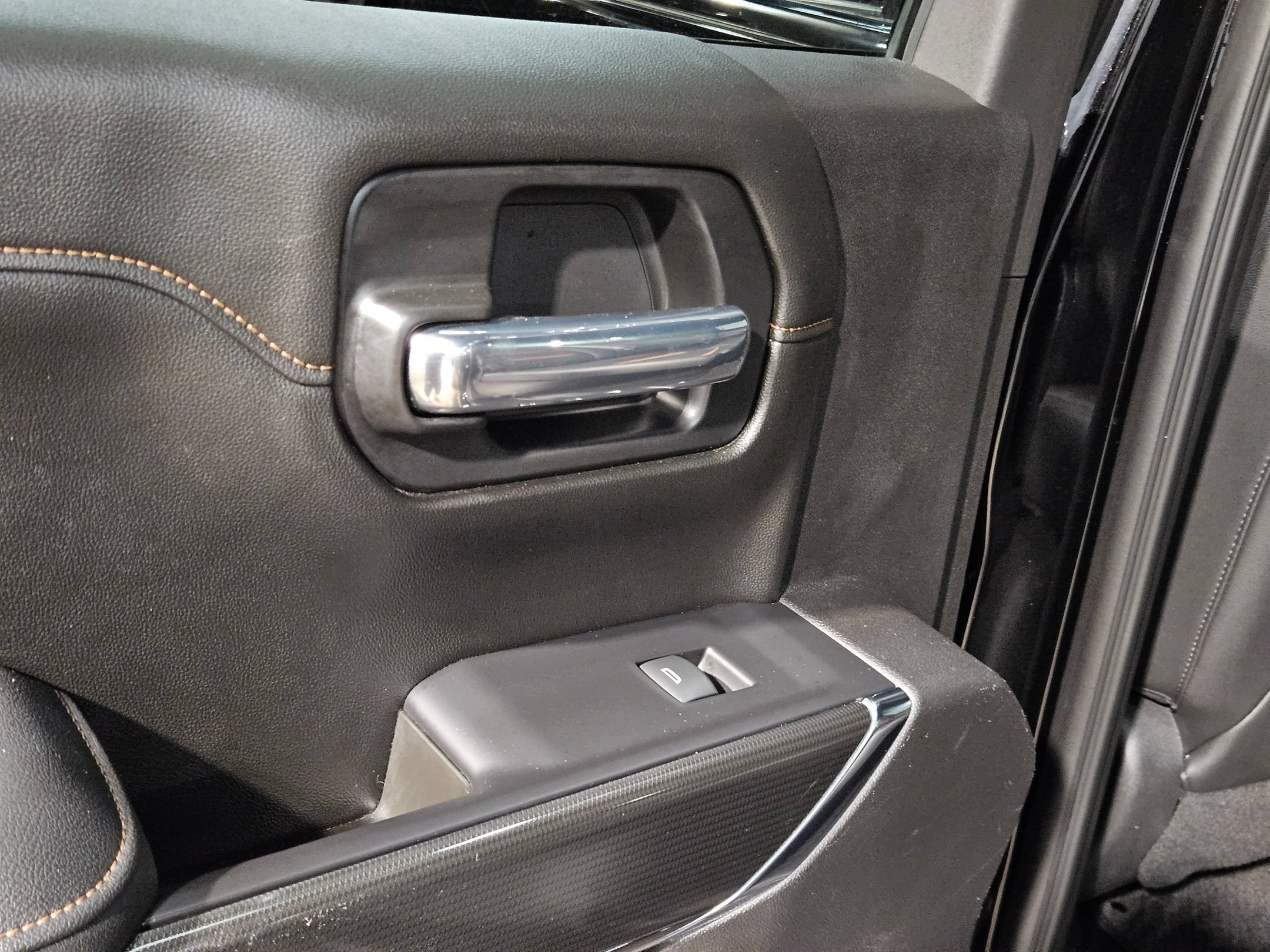 Used 2021 GMC Sierra 1500 AT4 w/ AT4 Preferred Package AWD/4WD image 34