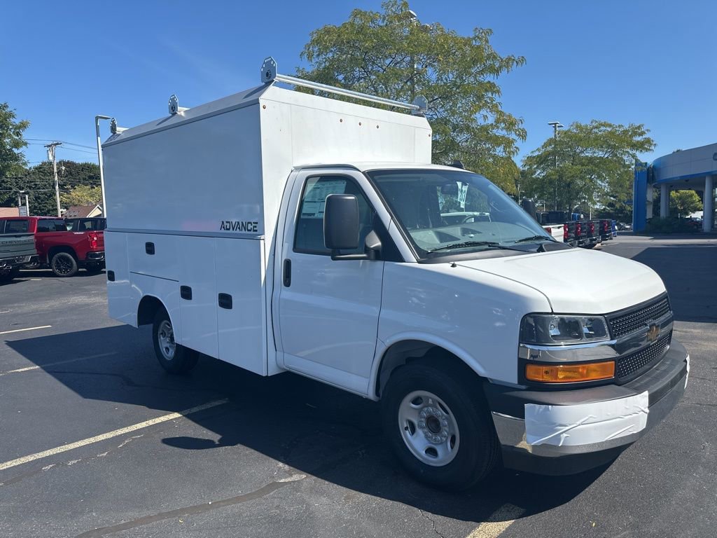 New 2025 Chevrolet Express 3500 w/ Power Convenience Package
