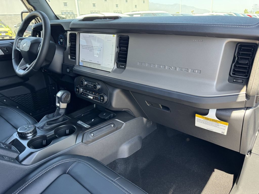 New 2026 Ford Bronco Outer Banks AWD/4WD image 9