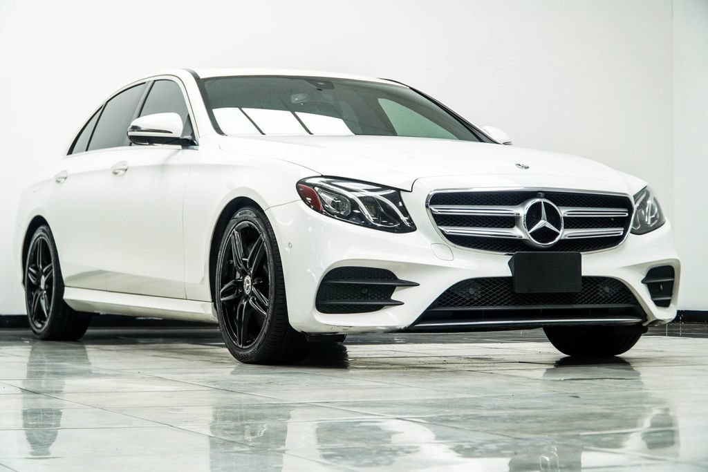 Used 2019 Mercedes-Benz E 300 image 4