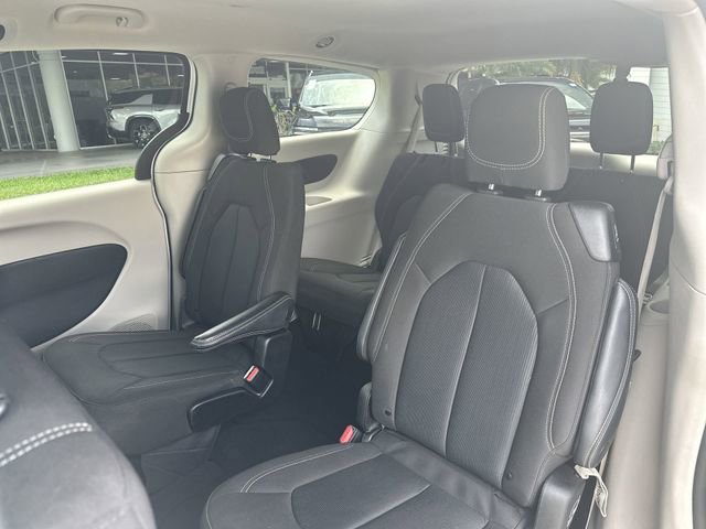 Used 2023 Chrysler Voyager LX FWD image 27