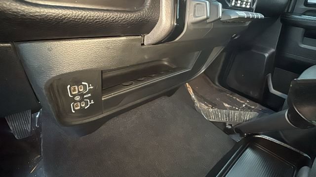 Used 2024 RAM 2500 Big Horn w/ Safety Group image 22