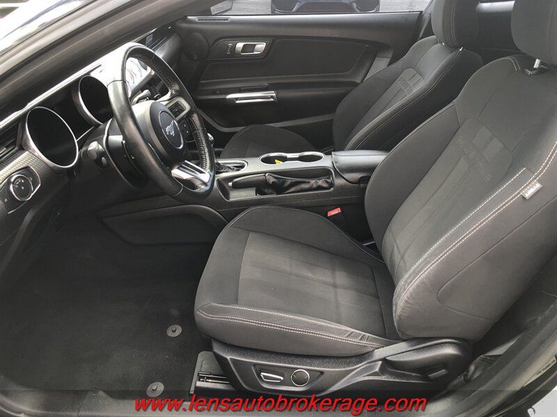 Used 2019 Ford Mustang Coupe w/ Ecoboost Performance Package RWD image 11