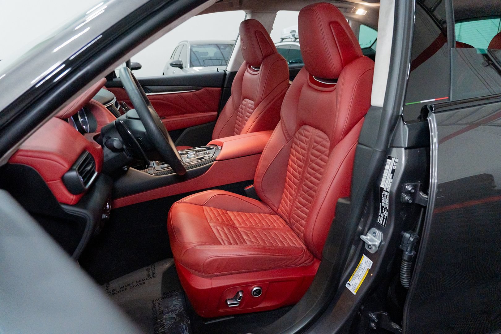 Used 2021 Maserati Levante Trofeo AWD/4WD image 22