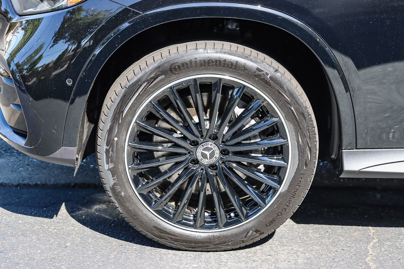 Used 2024 Mercedes-Benz GLC 300 4MATIC image 9