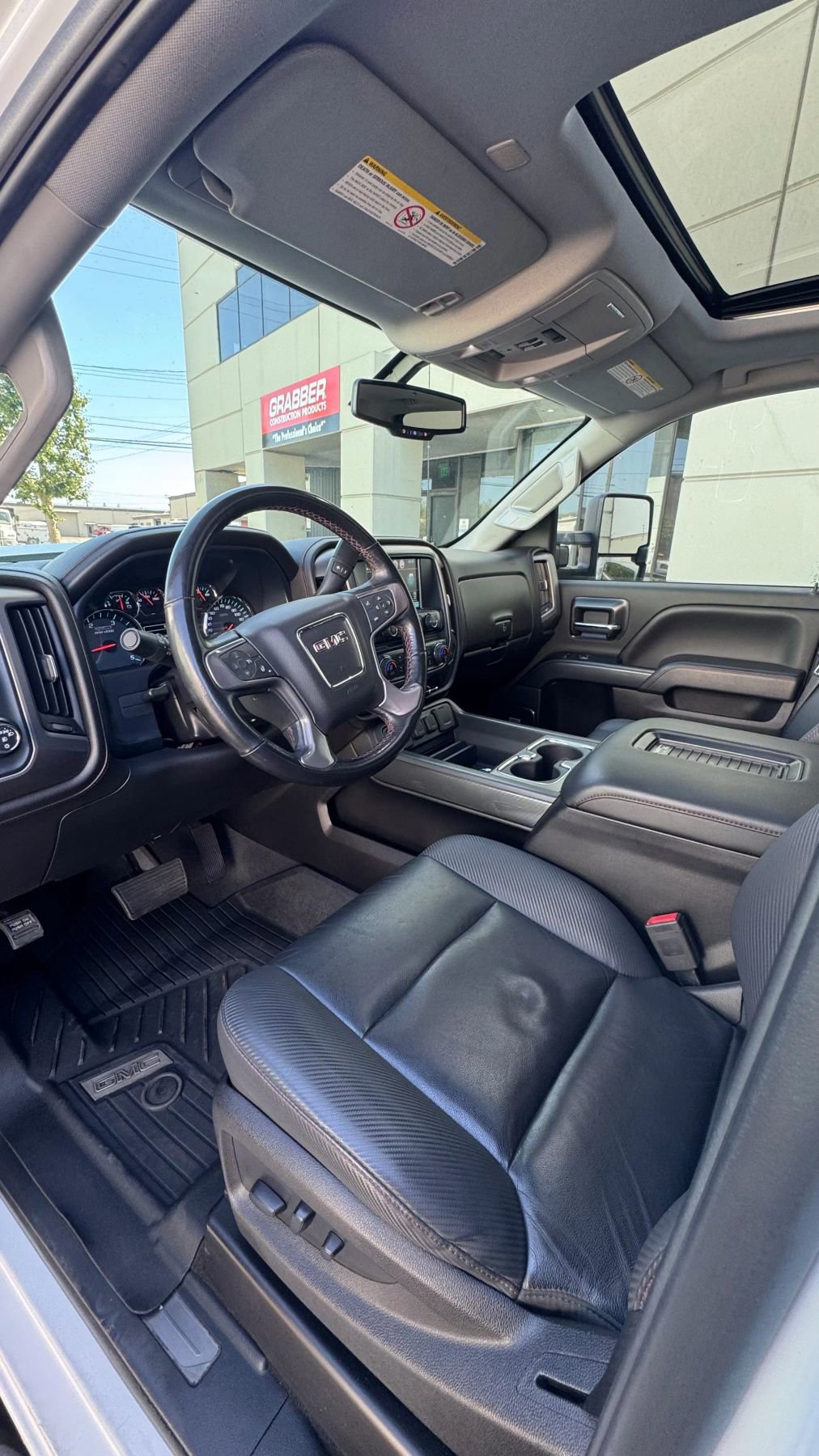 Used 2019 GMC Sierra 2500 SLT w/ Duramax Plus Package image 9