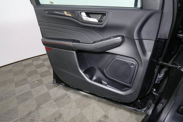 Used 2023 Ford Escape ST-Line w/ Tech Pack #1 image 40