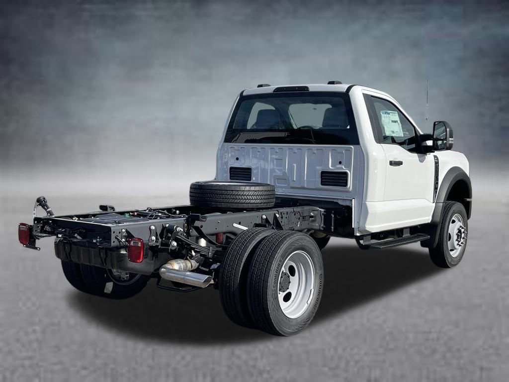 New 2026 Ford F550 4x4 Regular Cab Super Duty image 3