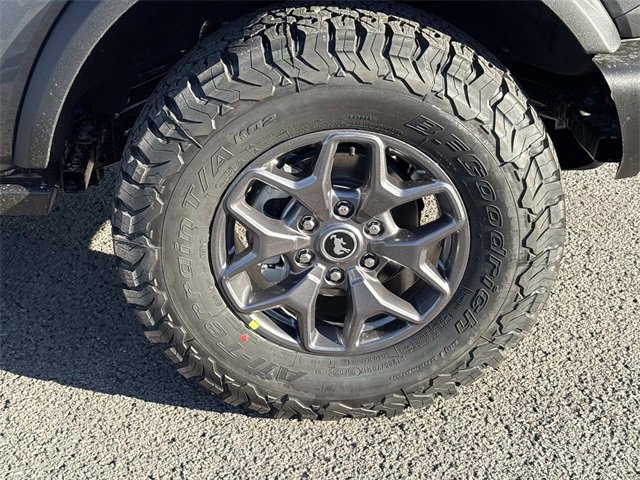 New 2025 Ford Bronco Badlands image 9