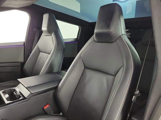 Used 2024 Tesla Cybertruck AWD Crew Cab image 21