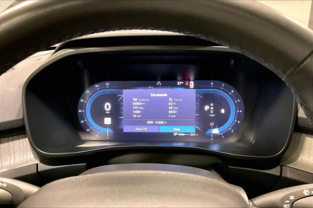 Certified 2023 Volvo XC40 B5 Plus w/ Protection Package Premier AWD/4WD image 13