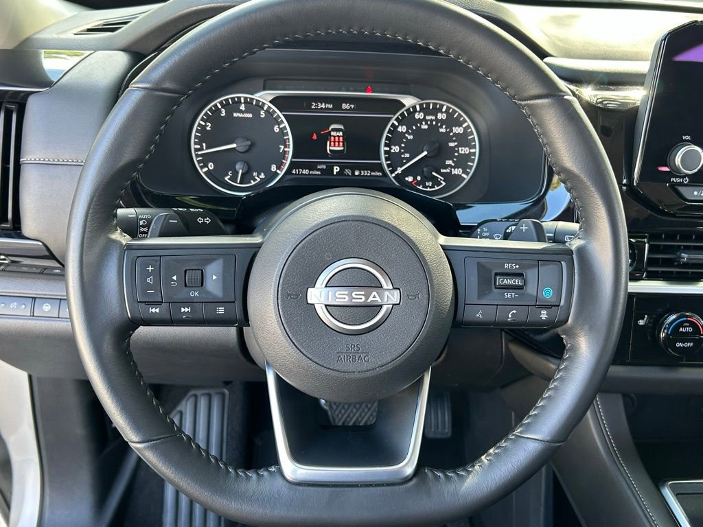 Used 2025 Nissan Pathfinder SV image 20