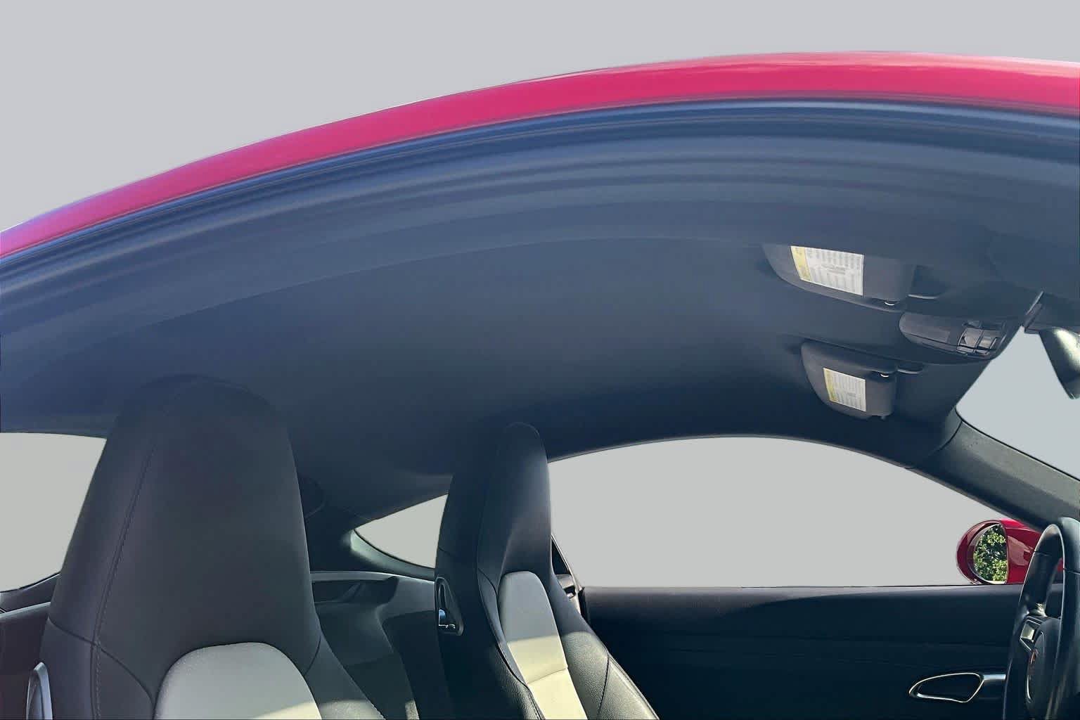 Used 2019 Porsche 718 Cayman RWD image 13