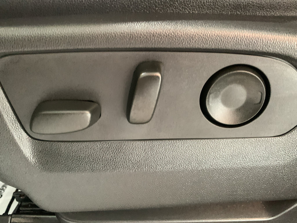 Used 2023 Chevrolet Silverado 1500 LTZ AWD/4WD image 13