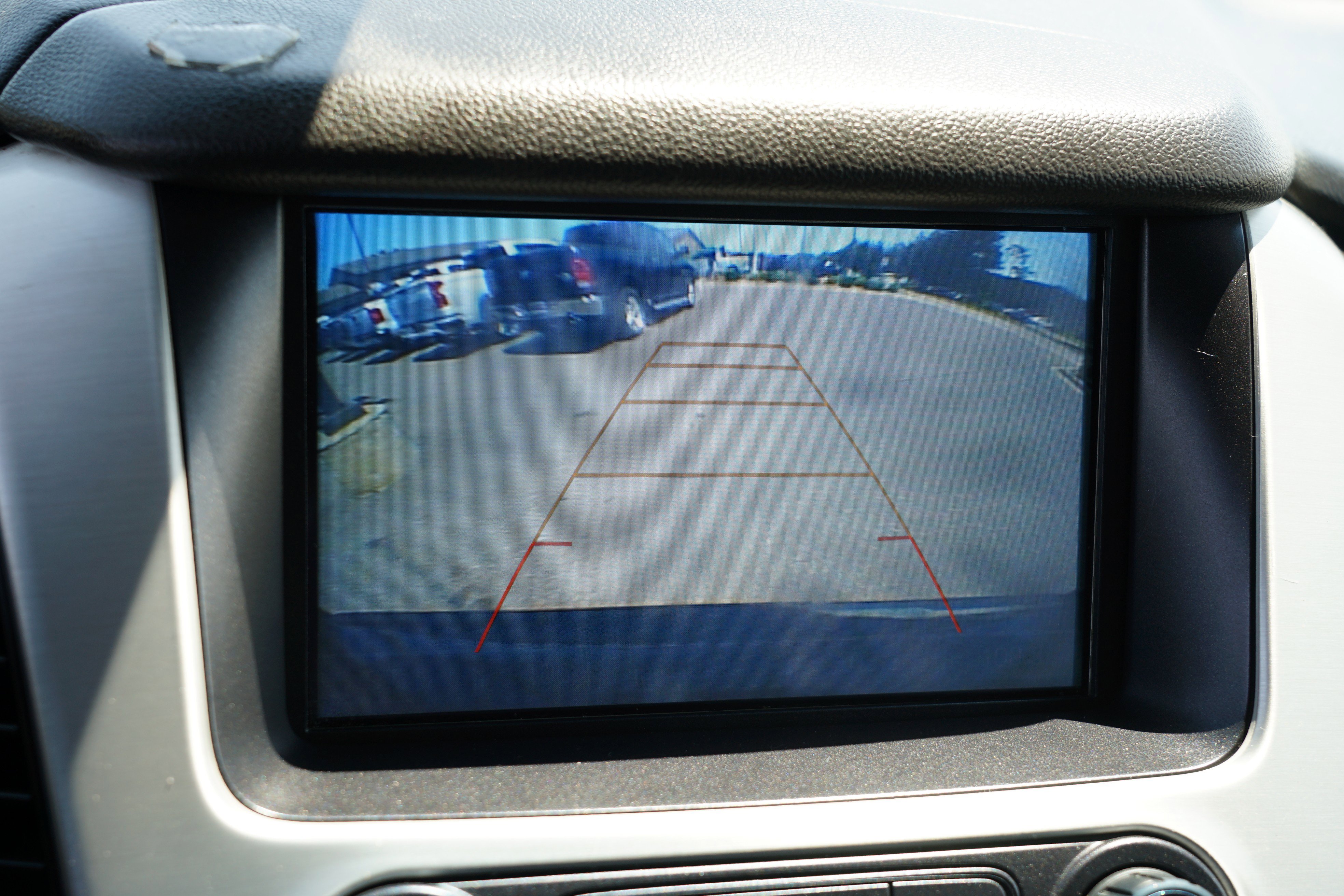 Used 2019 GMC Yukon XL SLE w/ SLE Value Package image 32