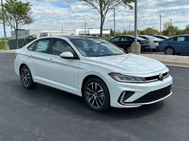 New 2026 Volkswagen Jetta SE FWD image 3