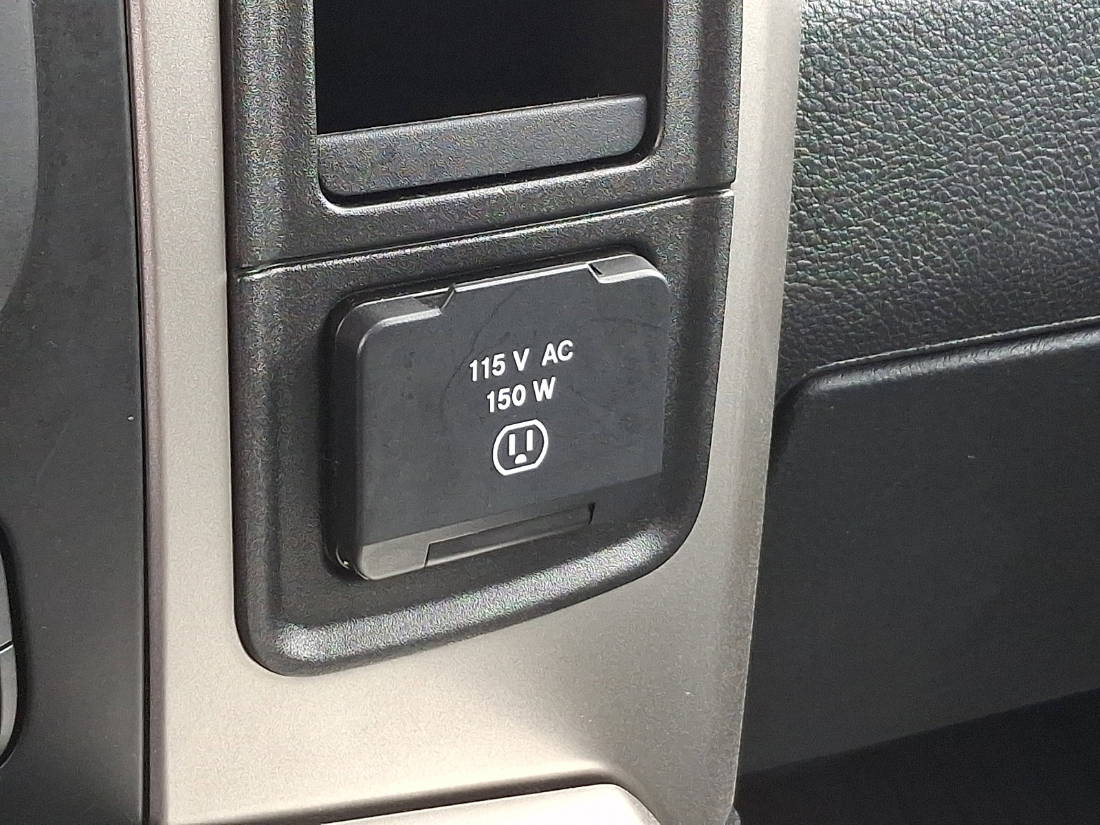 Used 2018 RAM 1500 Big Horn image 25