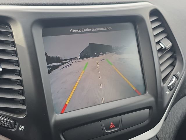 Used 2016 Jeep Cherokee Trailhawk image 17